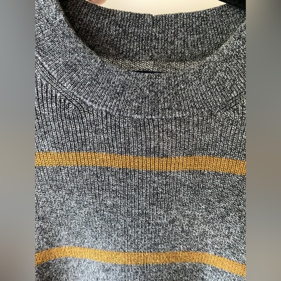 Amercian Eagle - high neck sweater - Picture 4 of 6